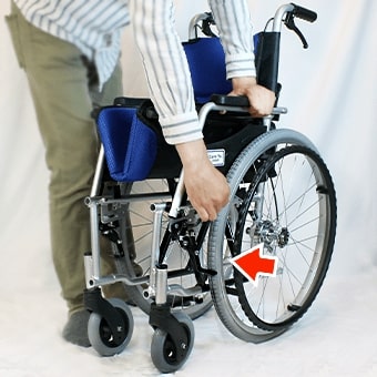 happicomkyakubu02着脱時は車椅子は畳む