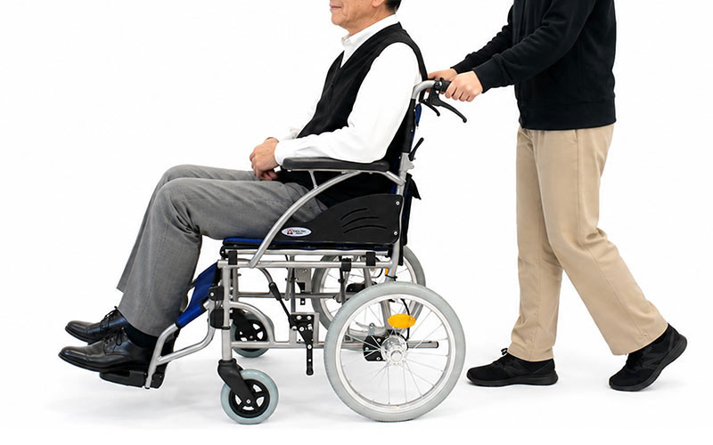介助式車椅子